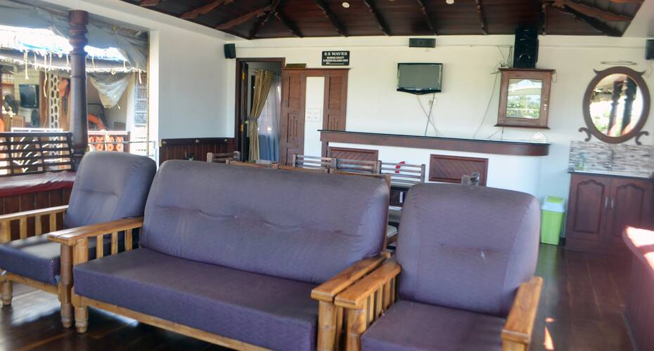 SS Waves Houseboat, Alleppey 3